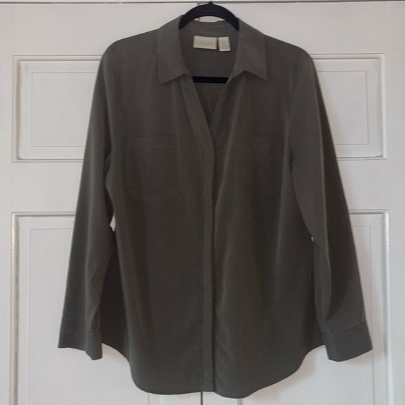 Chico’s Size 2 Olive Solid Hidden Button‎ Down Utility Blouse Chicos Size Large - Picture 1 of 12